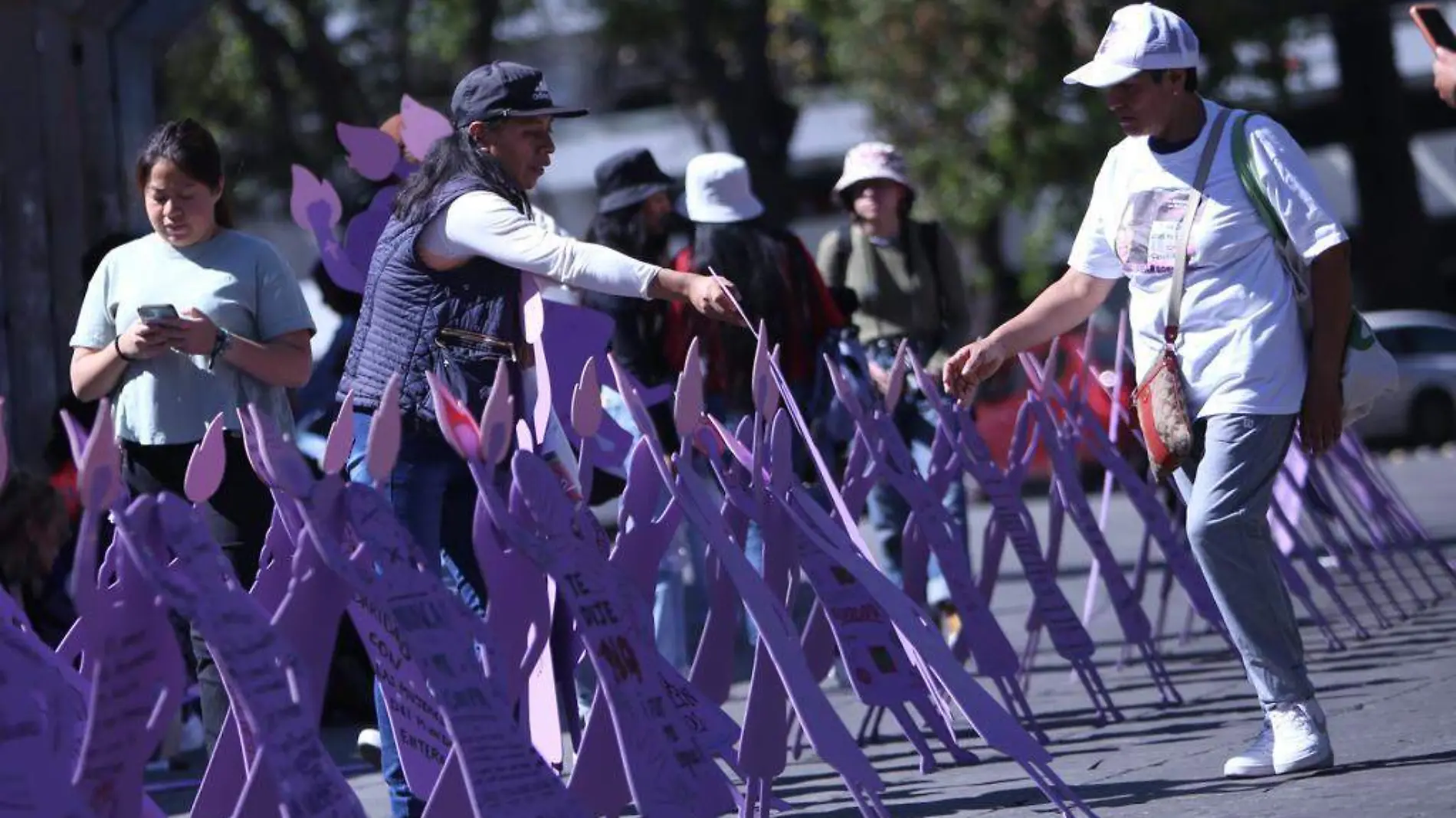 Colectivos feministas toman el corazón de la CDMX